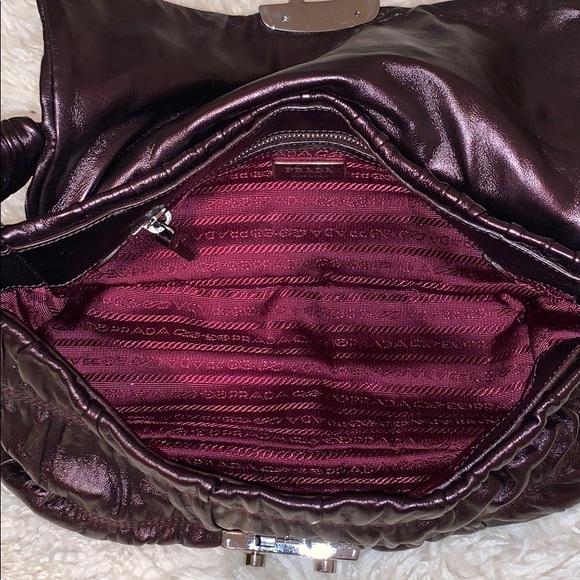 Prada leather should bag - Picture 5 of 7